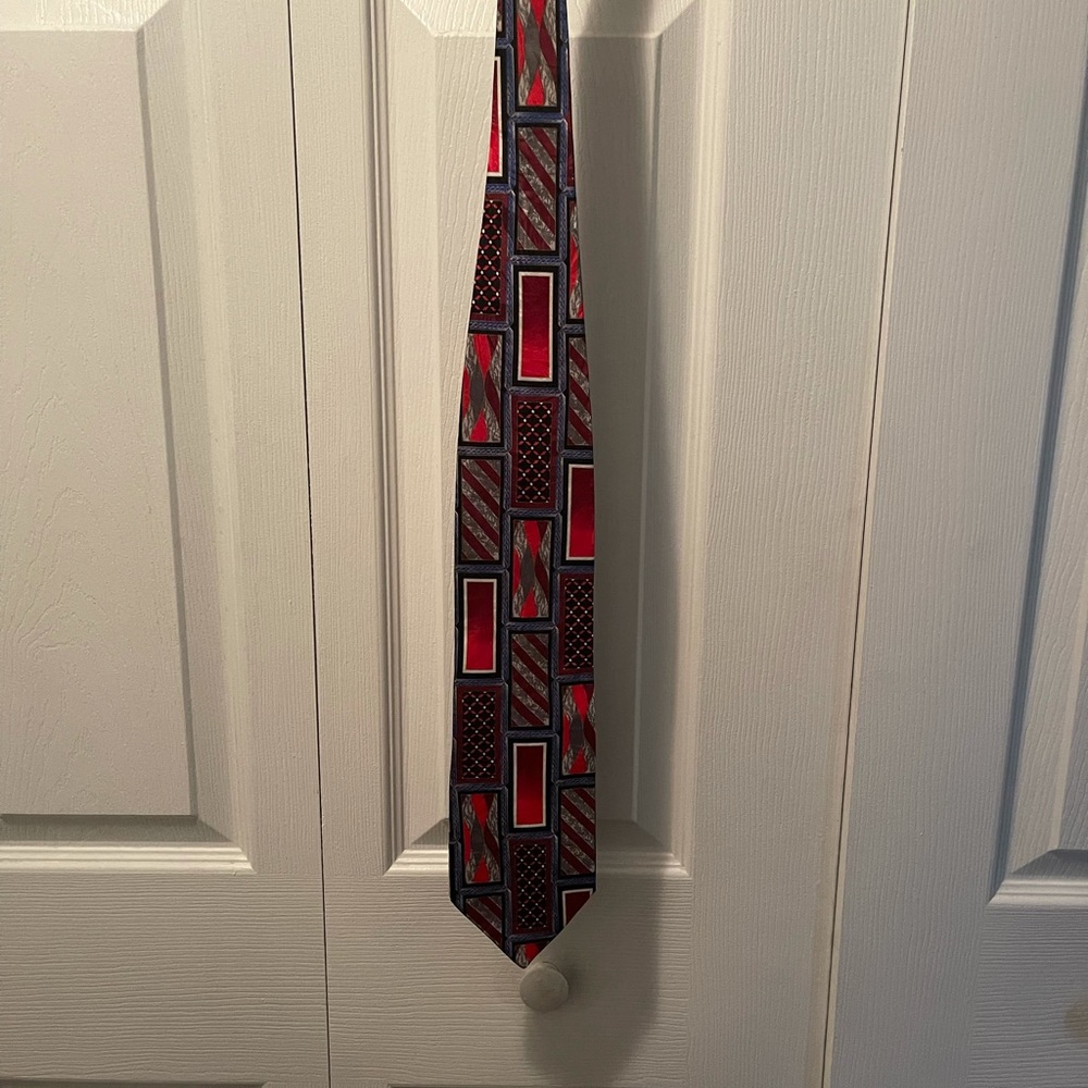 MODA men’s 100% silk tie. Pre-owned in great cond.